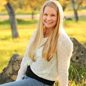 Meet your Posher, Brooke